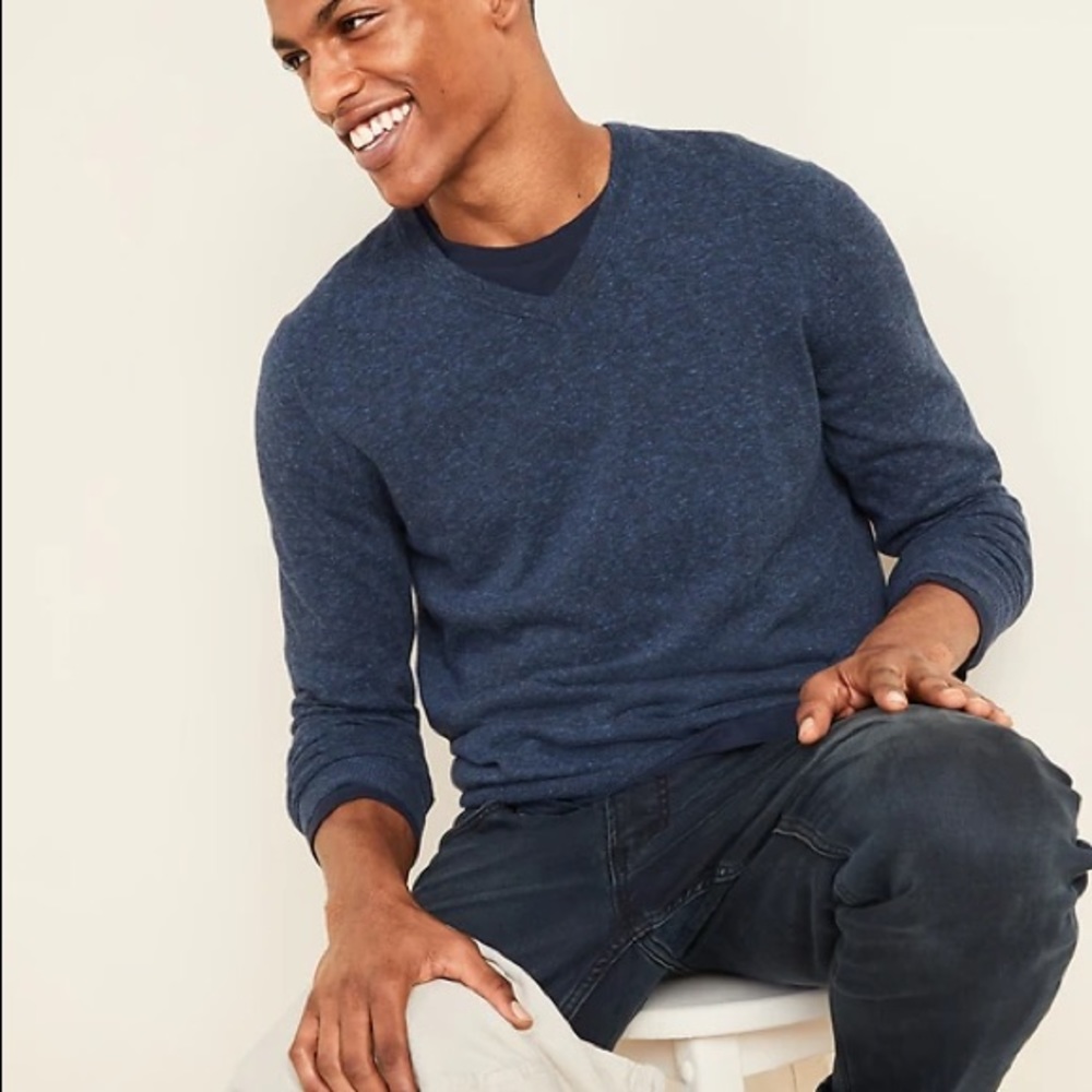 BNWT Mens Old Navy V - Neck Sweater